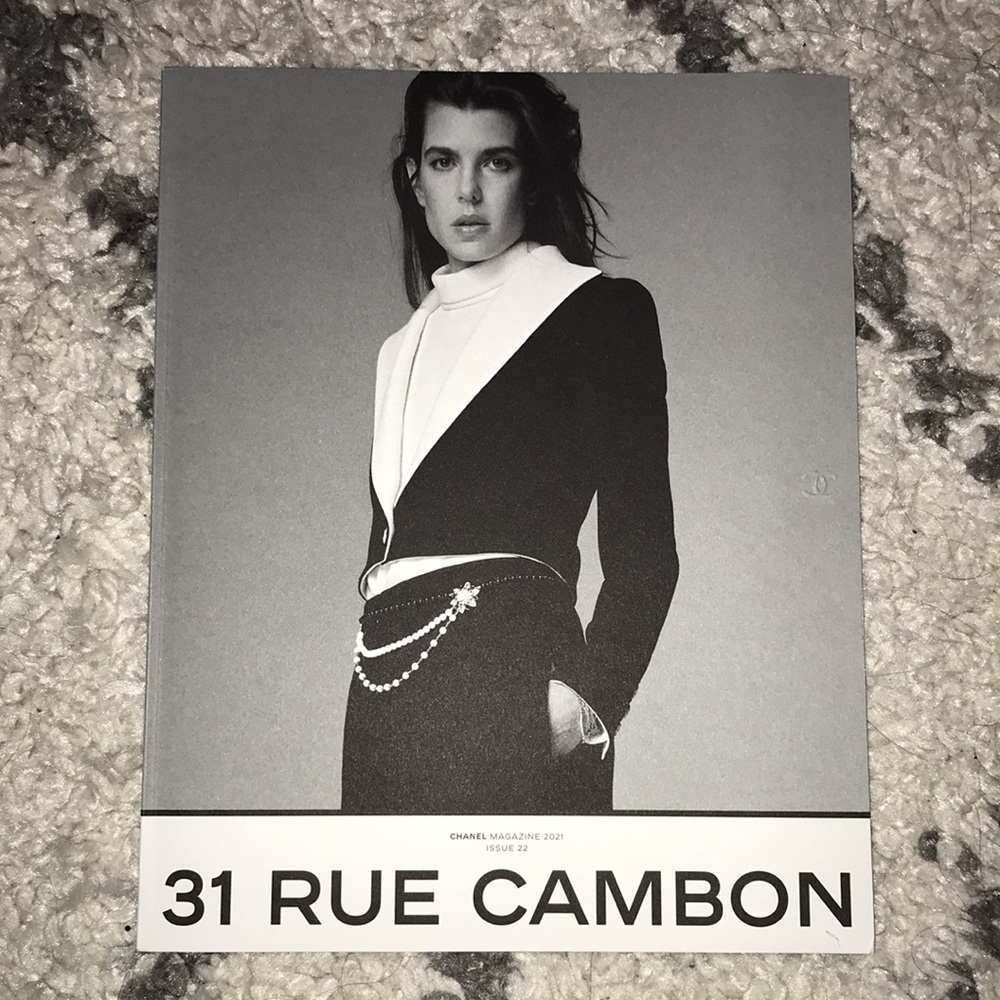 Chanel Magazine Tablebook